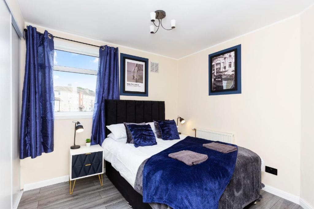 Stylish 3 Bed Edinburgh Abode-Parking And Garden Apartment Exterior photo